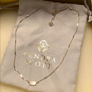 Kendra Scott fern necklace